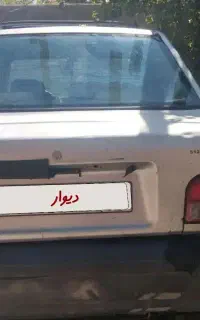 پراید نقره‌ای مدل۸۲