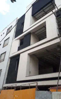 نگهبان ساختمان نیمکاره