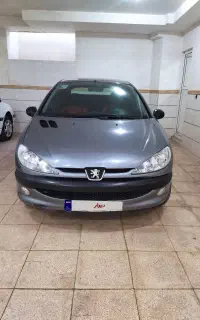 ۲۰۶ فرانسوی
