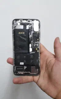 یک دستگاه apple iphone xs max