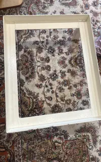 زیر کولر ایستاده