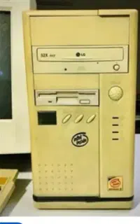 فروشنده و خریدار  کیس کامپیوتر