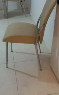 میزچوبی  و صندلی  مدرن فلز وچرم