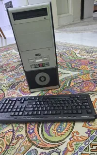 کیس وکیبورد ودوعدد اسپیکر