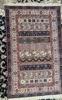 قالیچه دست بافت ابریشمی