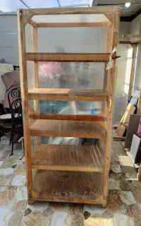 قفسه چوبی