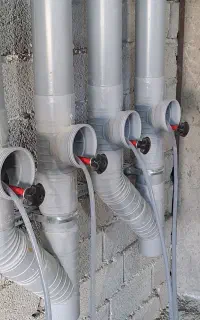 شاگرد و وردست لوله کش