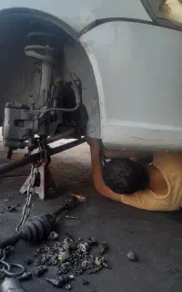 تعمیر کار خودرو و مکانیک سیار و ثابت