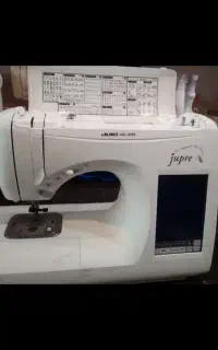 چرخ خیاطی ژوکی ژاپن مانیتور دار درحد صفر