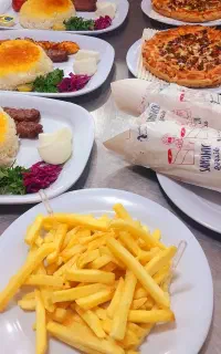 برگر دست ساز سوپر ویژه.. رایا.‌ .خشکبیجار