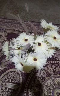 گل مصنوعی ودستک پرده ساتن