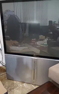 HITACHI