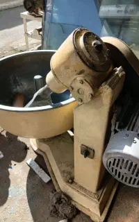 فر قنادی فجر۳۴ خمیر گیر ۱۲۰و۴۰فر ۶دیس سینی گرد