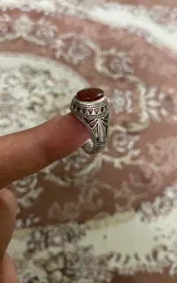 انگشتر عقیق یمن رگه دار رکاب جوندار