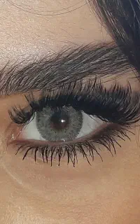 میکاپ شینیون ناخن مژه