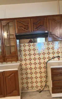 کابینت کلاسیک با هود و شیر و آبچکان و سینک