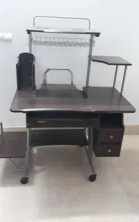 میز کامپیوتر
