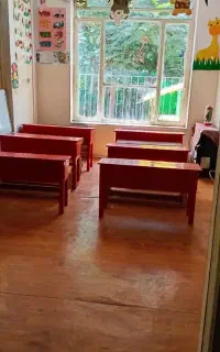 میز و نیمکت