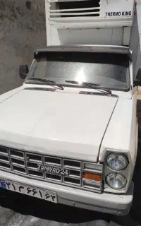 راننده نیسان