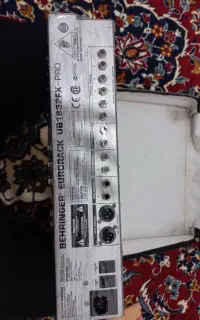 یک عدد میکسر بهرینگر ۱۸۳۲