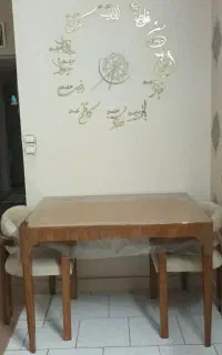 میز ناهارخوری تک