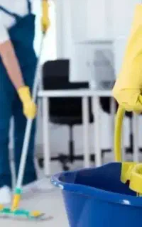نظافتچی آقا هستم