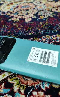 Poco c40