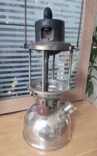 چراغ زنبوری