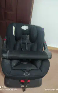 صندلی کودک در حد نو