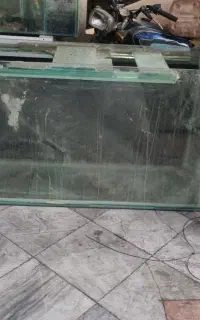 شیشه آکواریوم