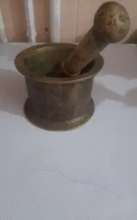 هاون دسته قدیمی