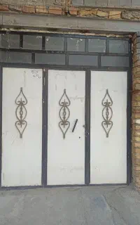درب حیاط باجنس محکم وسنگین