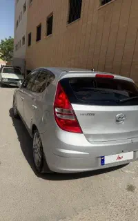 هیوندا i30