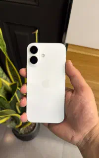 آیفون ۱۶ نرمال سفید iphone 16 normal