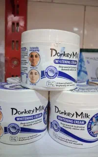 کرم آبرسان و سفید کننده شیر الاغ
