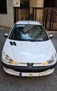 ۲۰۶ اس دی V8 مشابه صفر