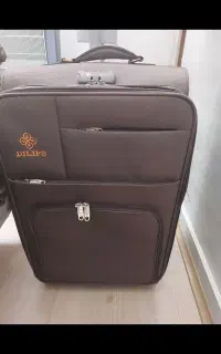 چمدان مسافرتی