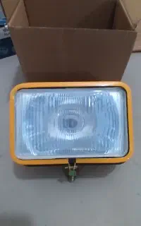 پروژکتور کوماتسو