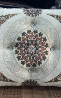 پشتی . متکا . کافه