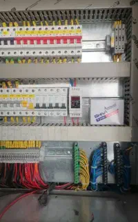 برقکار/رفع قطعی و اتصالی/نصب دوربین و دزدگیر اماکن