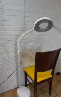 رینگ لایت لوپ آرایشگاهی مدل تلسکوپی