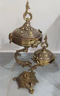 شکلات خوری دوطبقه برنز قدیمی واجیل خوری
