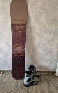 چوب اسکی (اسنوبورد) همراه بوت