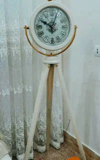 ساعت ایستاده