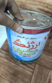 رنگ سفید پلاستیکی