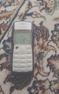 گوشی سالم و خراب