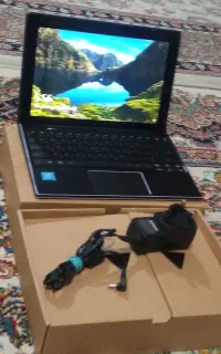 تبلت ویندوزی فوق العاده تمیزدارای کارتن و دفترچه