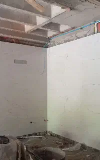 شاگرد کاشی کار