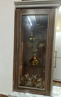 ویترین شیشه ای.مناسب سالن زیبایی زیر قیمت