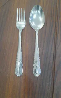 قاشق و چنگال معمولی